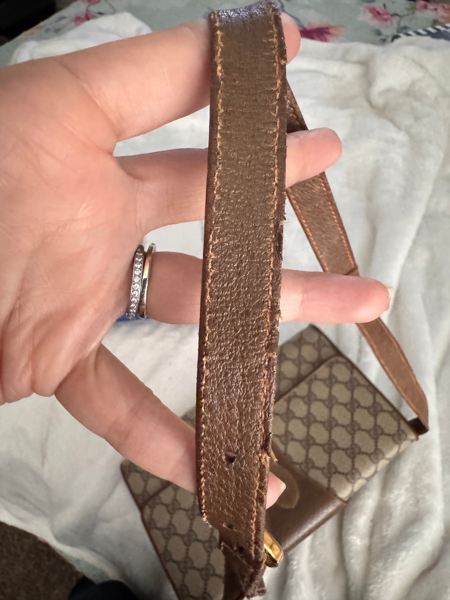 Pre-Owned  GUCCI GG Supreme Shoulder Bag