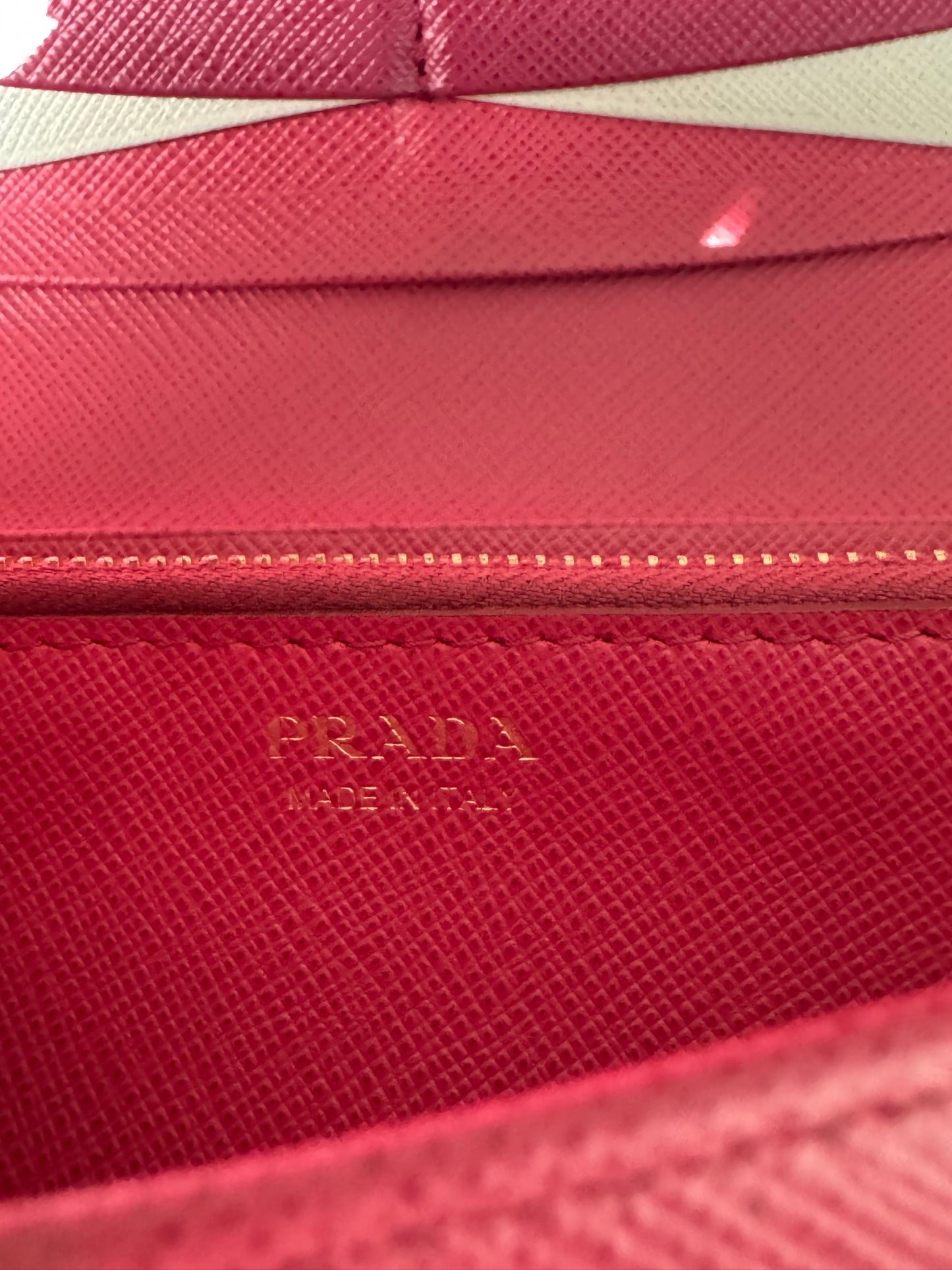 Pre-Owned  PRADA Black Saffiano Leather Wallet with Chain Crossbody Bag