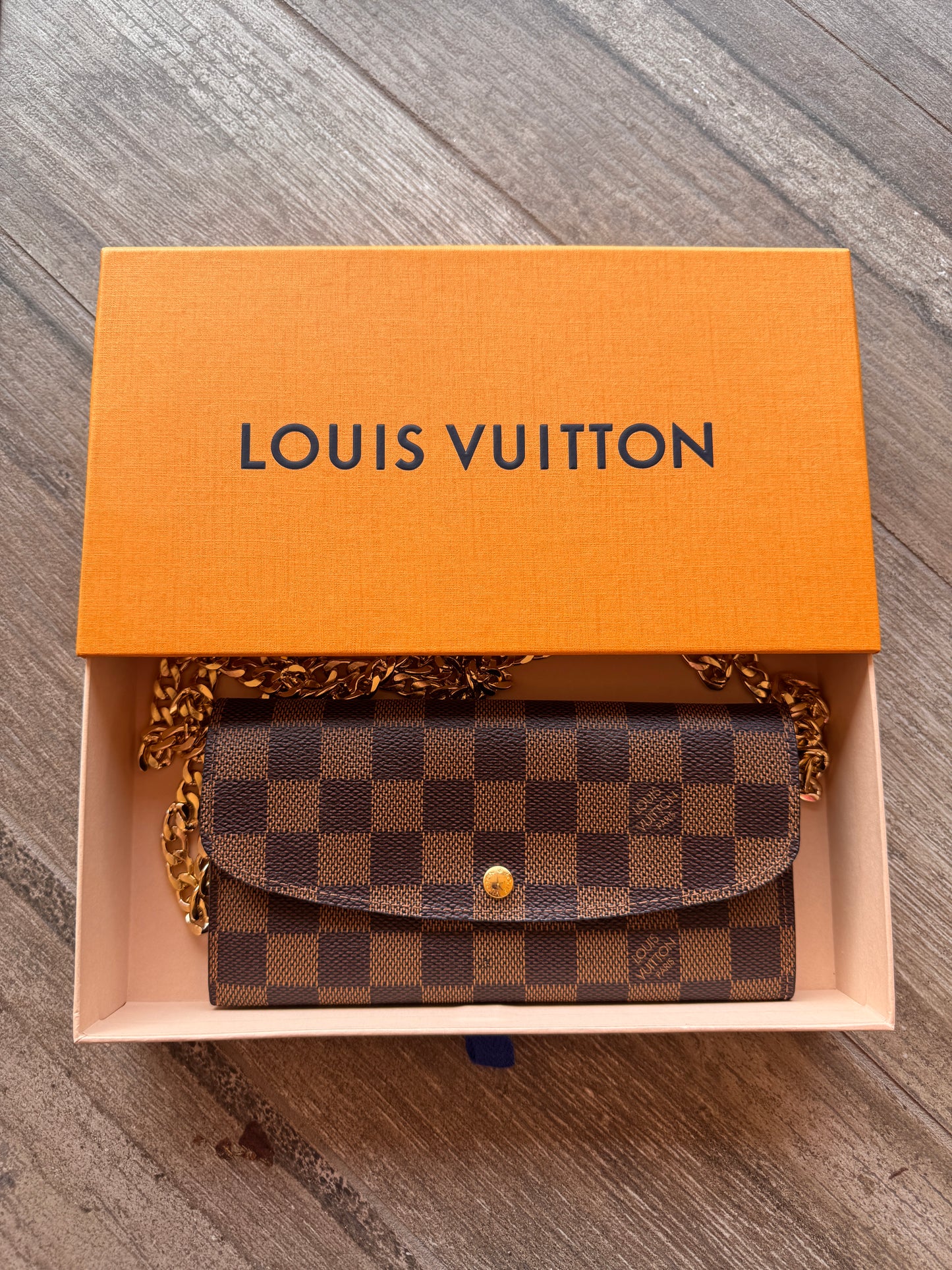 Pre-Owned Louis Vuitton Portefeuille Emilie Damier Wallet Crossbody Bag