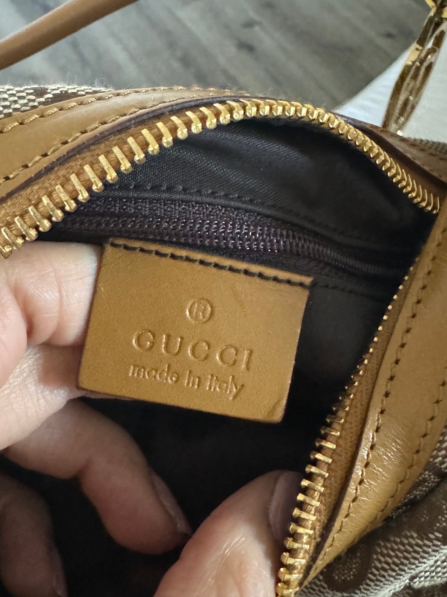 Pre-Owned Gucci Monogram Shoulder Bag