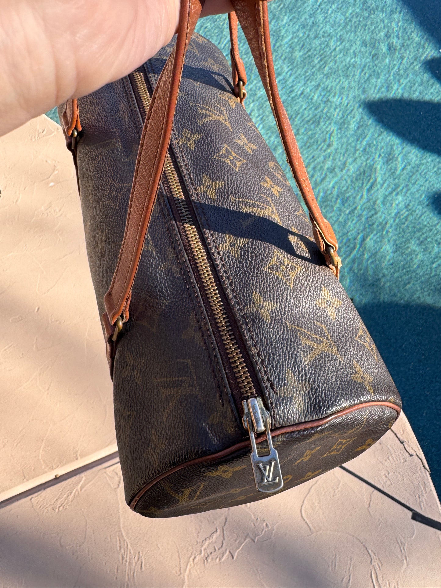 Pre-Owned Authentic Louis Vuitton Papillon 30