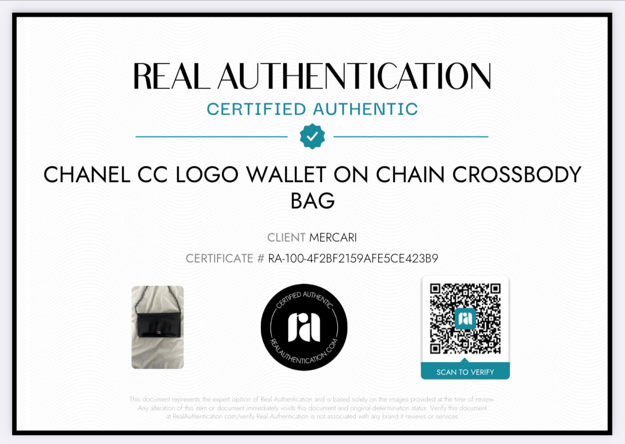 Pre-owned Chanel CC Logo Wallet On Chain