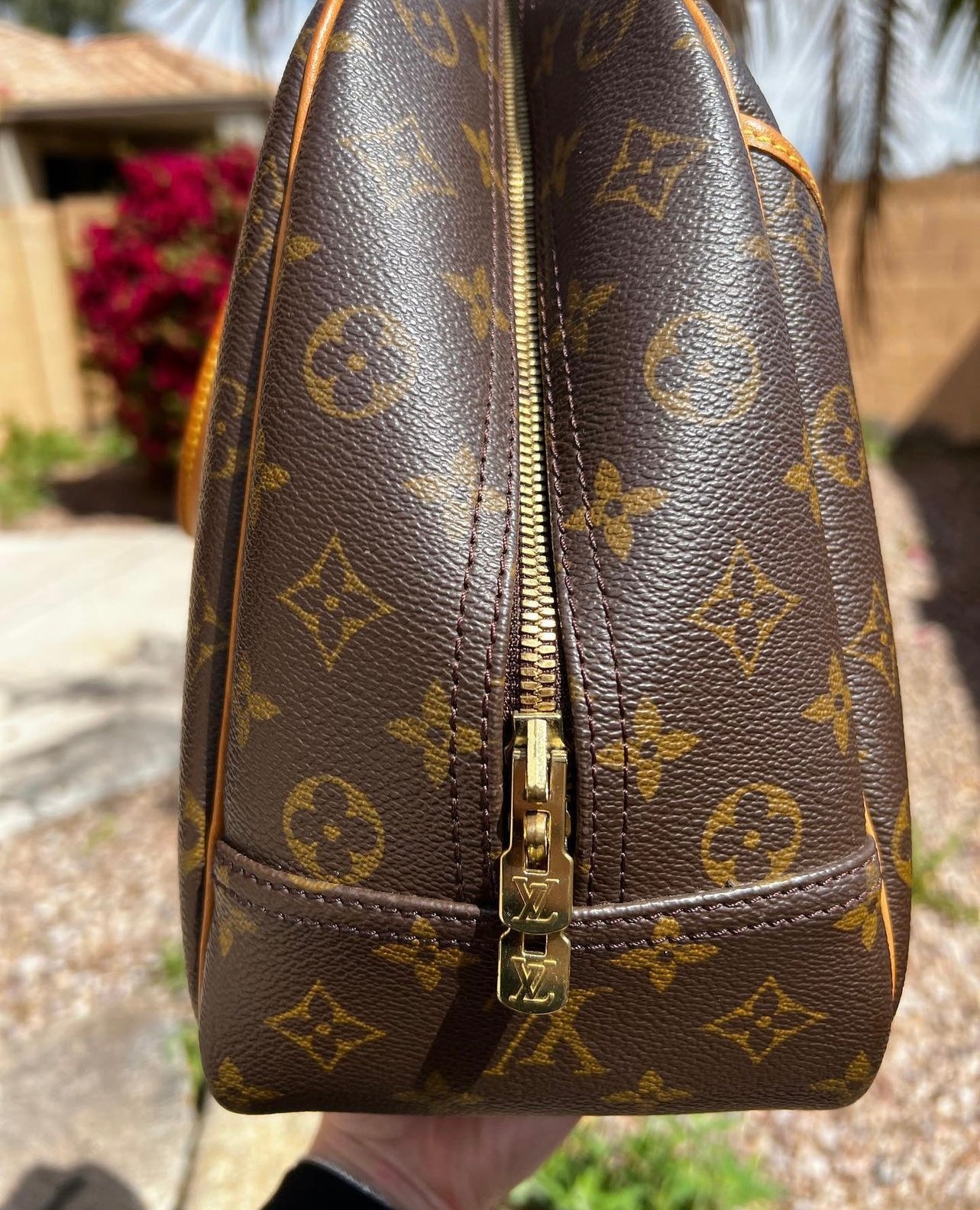 Pre-owned Louis Vuitton Deauville Bag