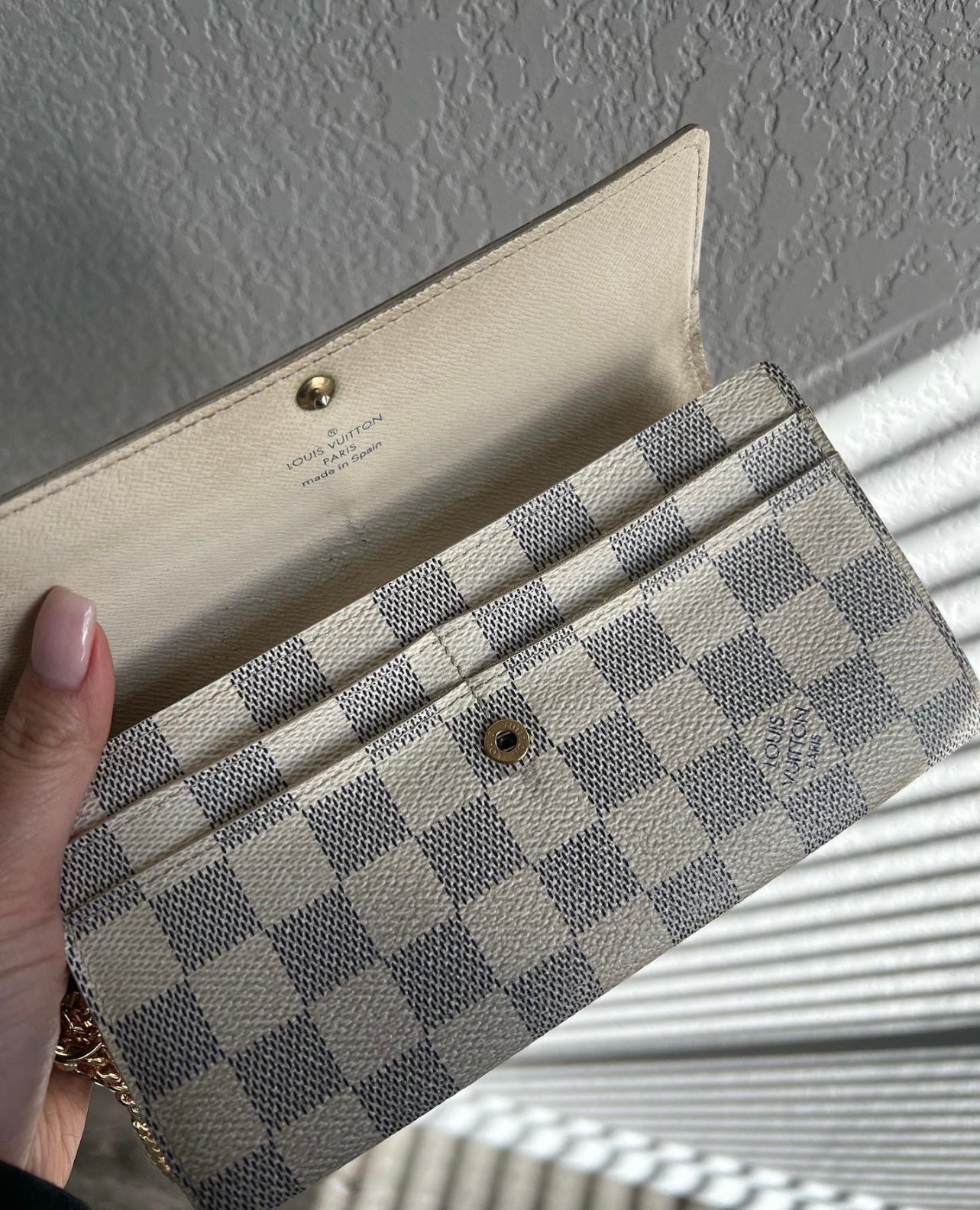 Pre-owned Louis Vuitton Damier Azur Wallet On Chain Crossbody Bag