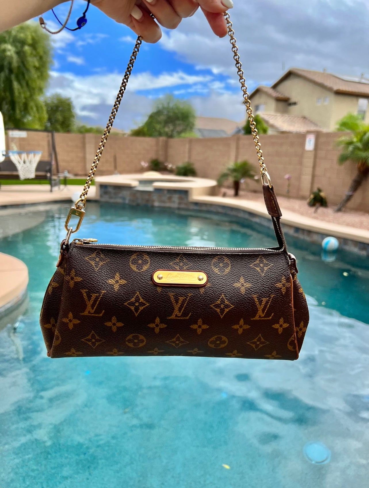 Pre-owned Louis Vuitton Eva Bag