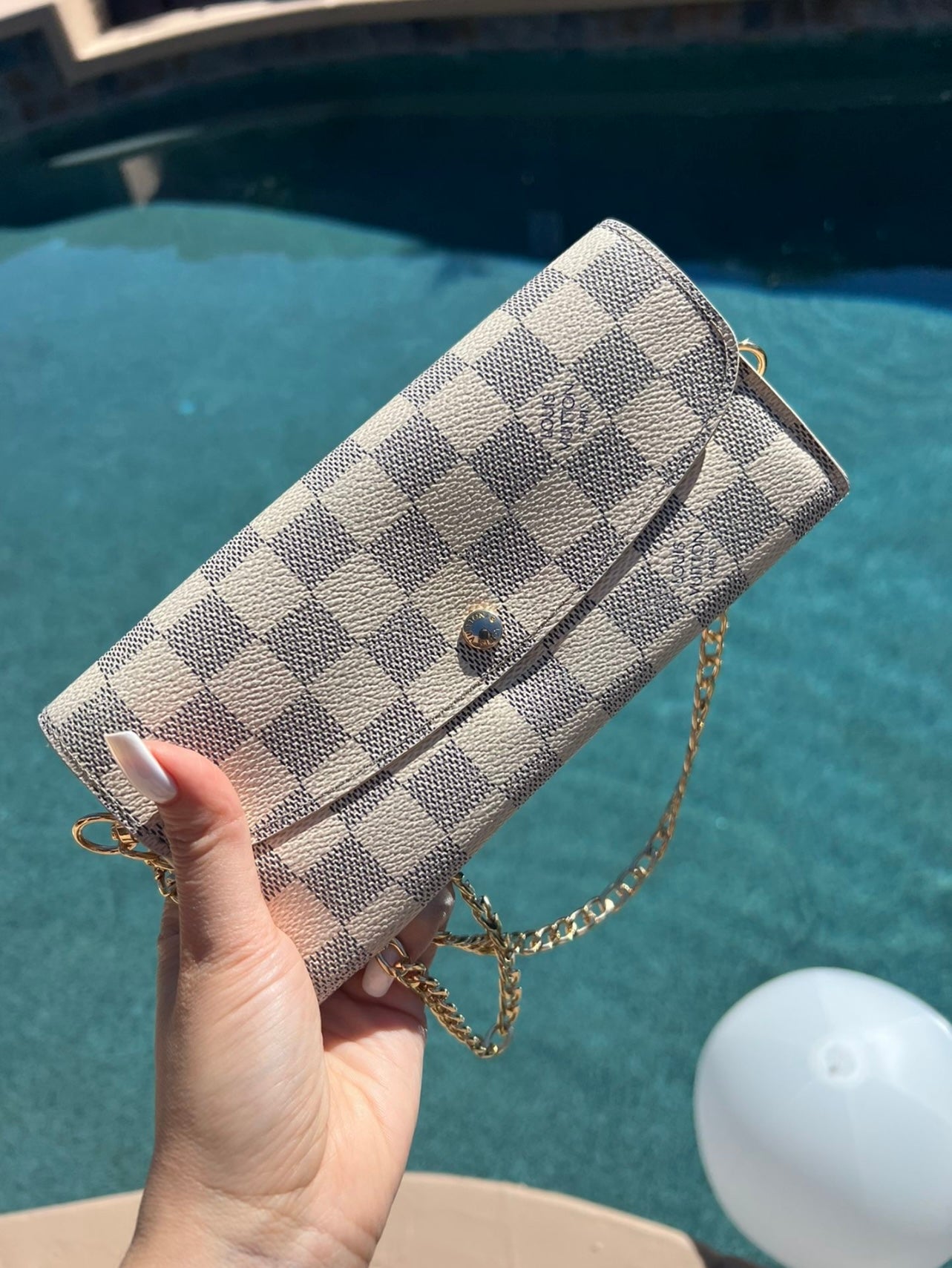 Pre-owned Louis Vuitton Damier Azur Wallet On Chain