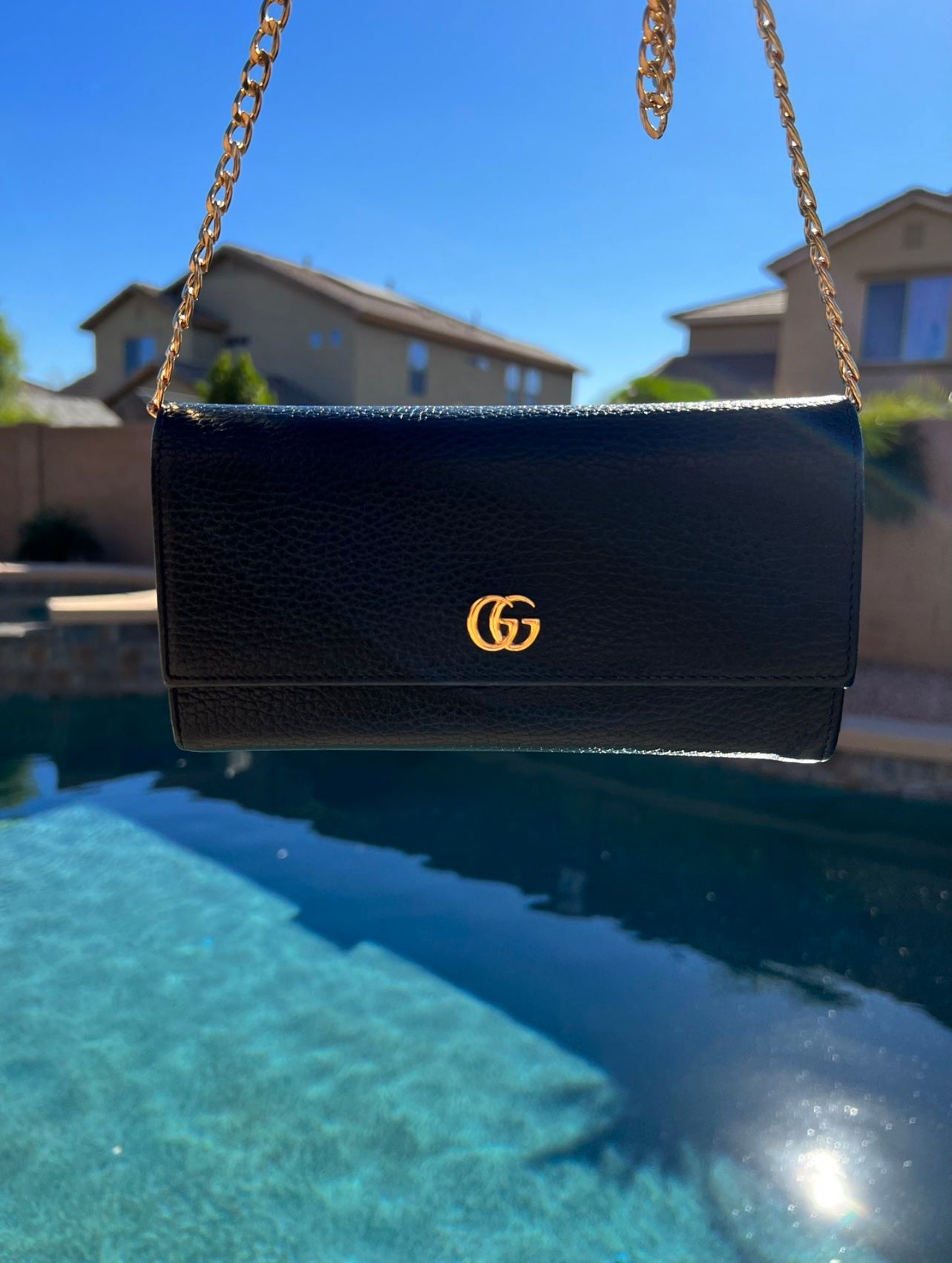 Pre-owned Gucci Monogram Wallet On Chain