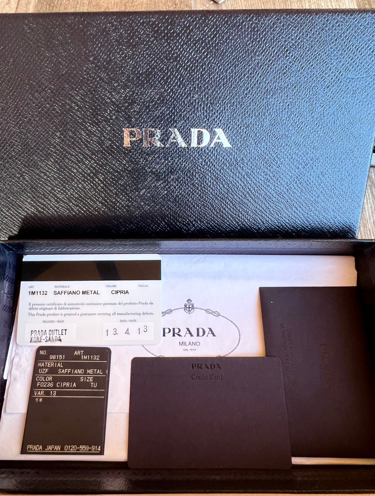 Pre-owned Prada Saffiano Leather Wallet On Chain