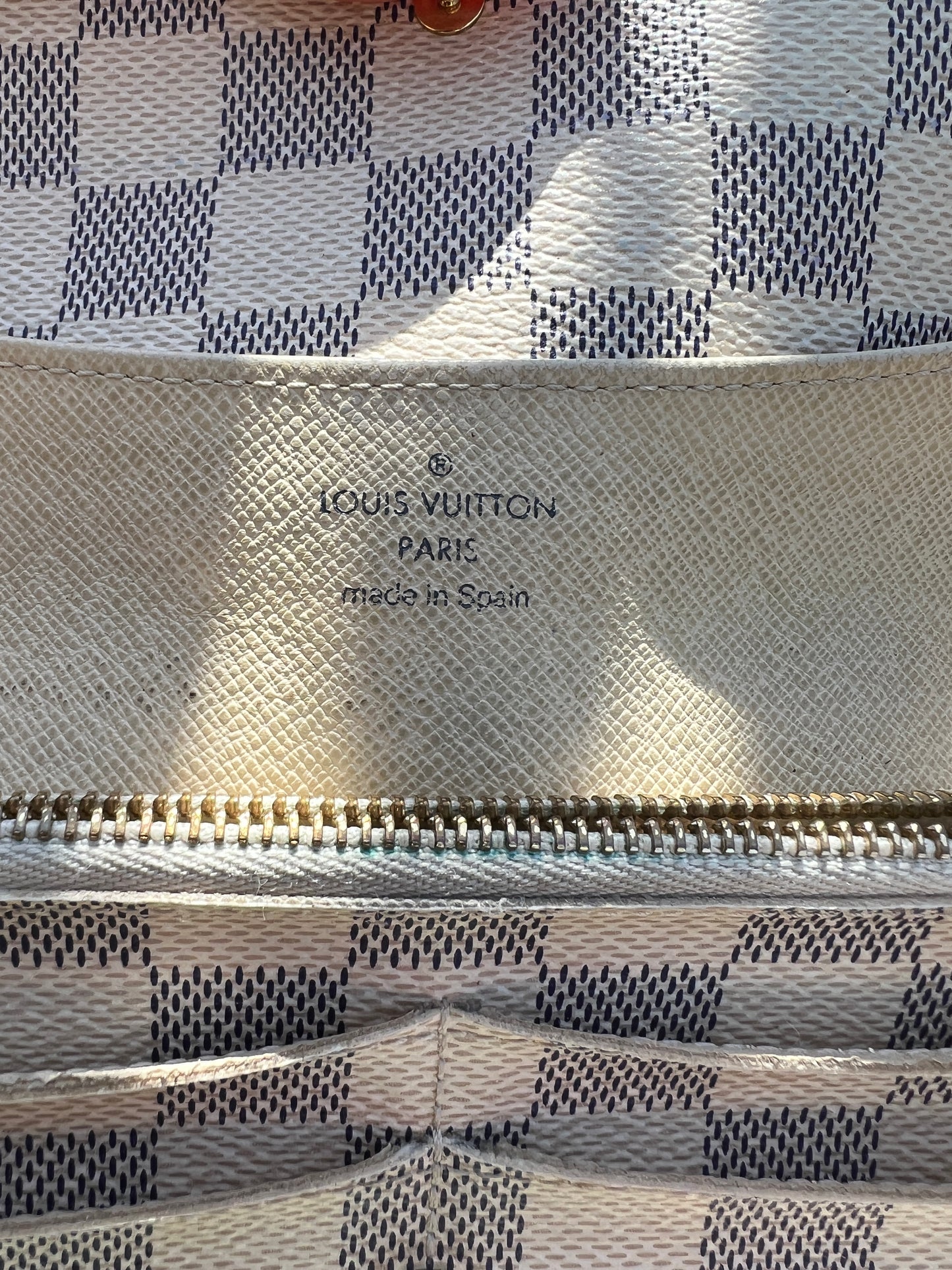 Pre-owned Louis Vuitton Damier Azur Wallet On Chain