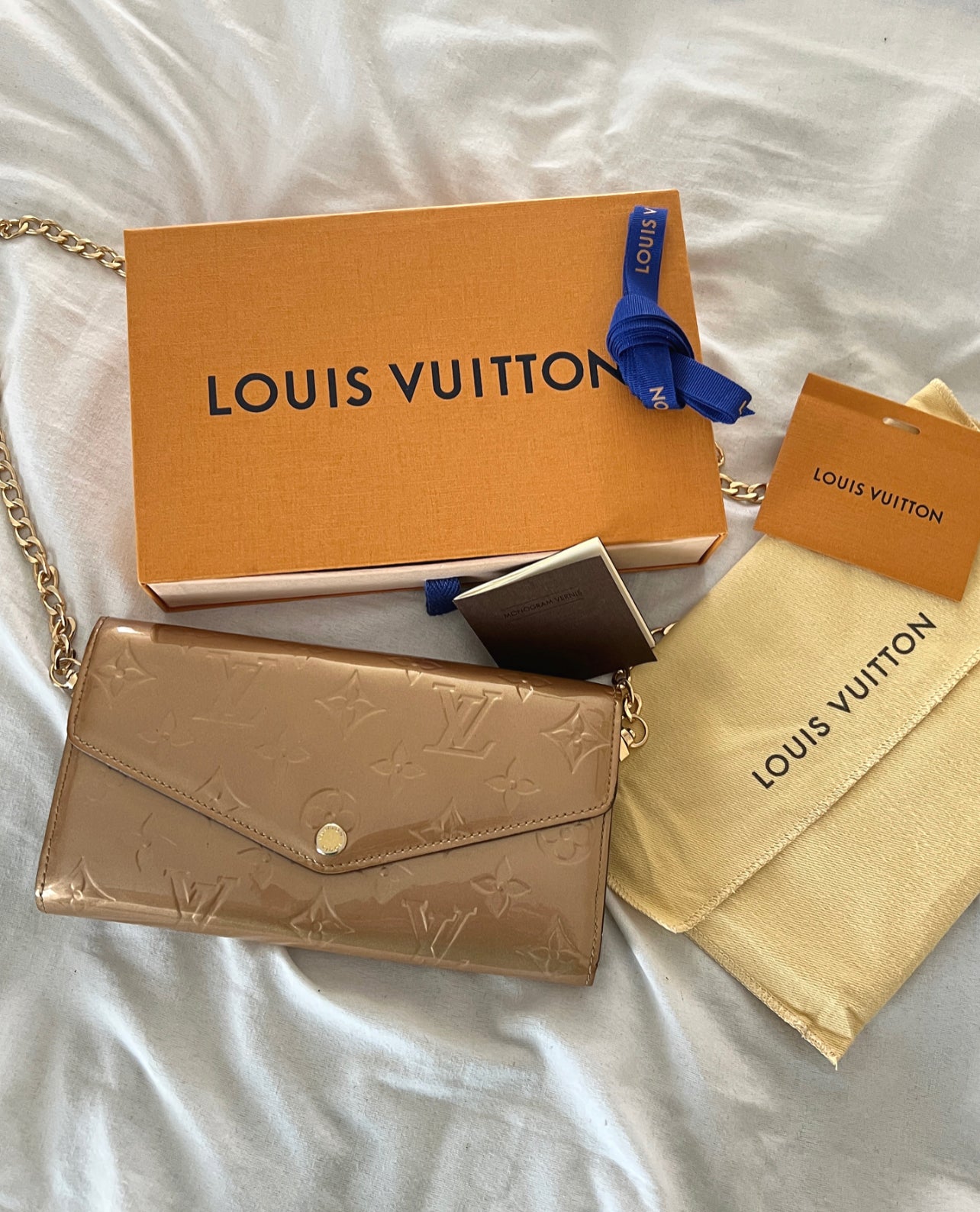 Pre-owned Louis Vuitton Vernis Sarah Wallet On Chain Crossbody Bag