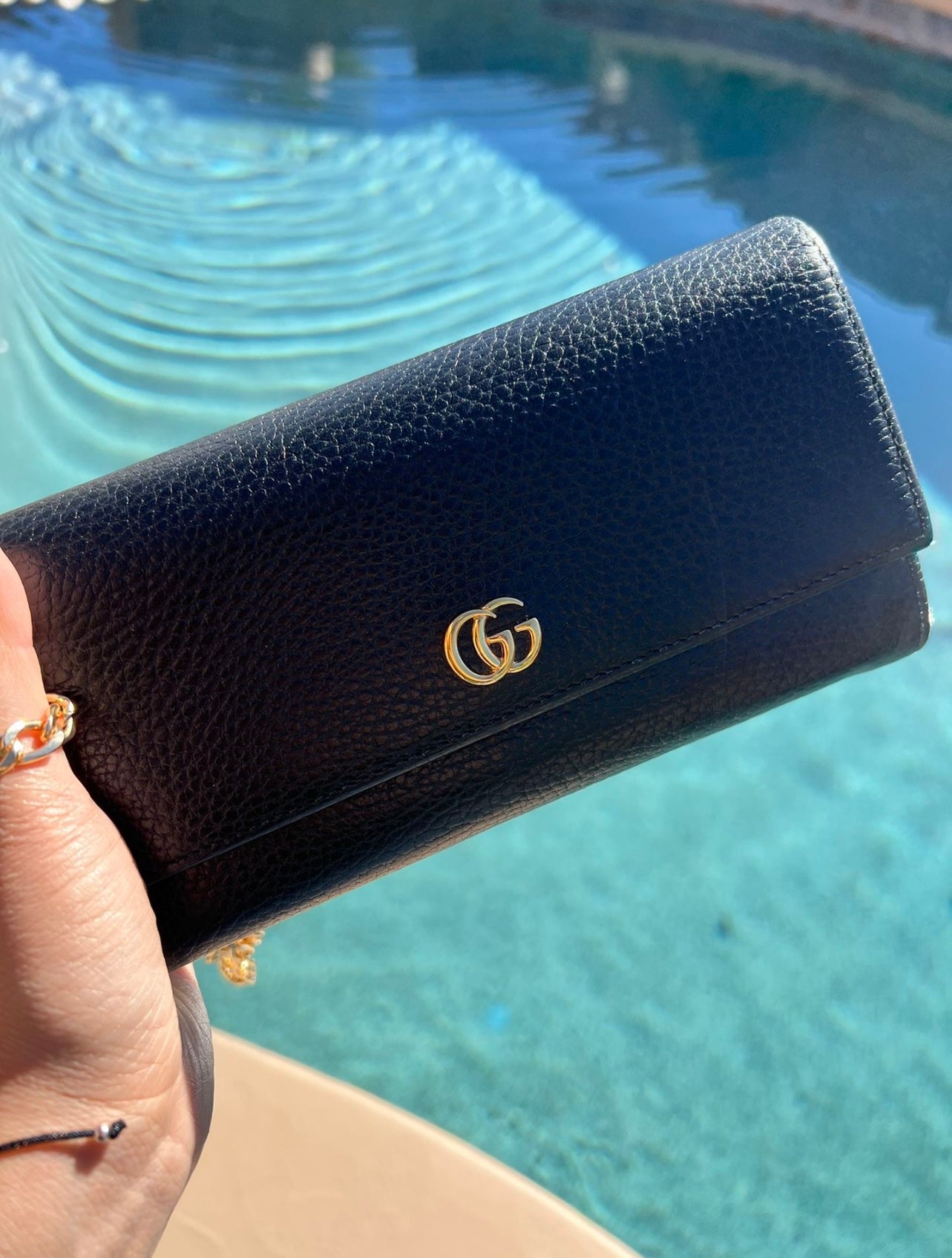 Pre-owned Gucci Monogram Wallet On Chain